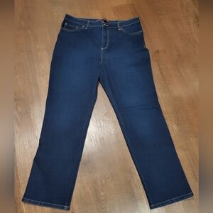 Gloria Vanderbilt Amanda jeans 12P/ inseam 28.5"